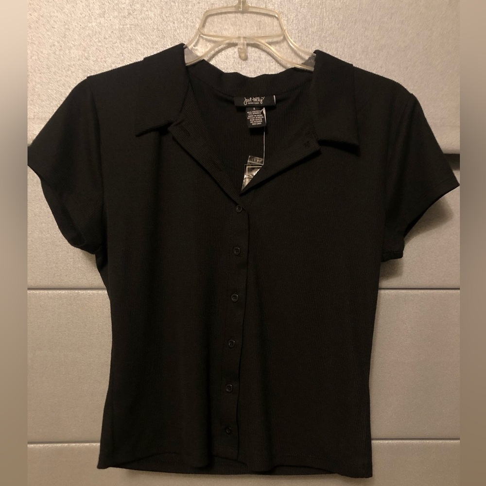 JustPolly New York - Black Collared Button Up Shortsleeved Crop top